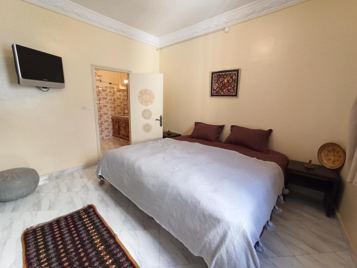 Happy Surf Hostel